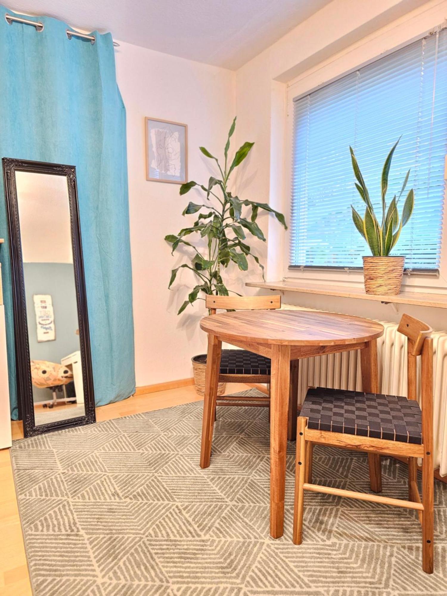 Doppelzimmer 2 I Geteiltes Bad & Kueche I Mit Dem Zug Nur 4 Min Bis Zum Hauptbahnhof Apartment Фрайбург Екстериор снимка